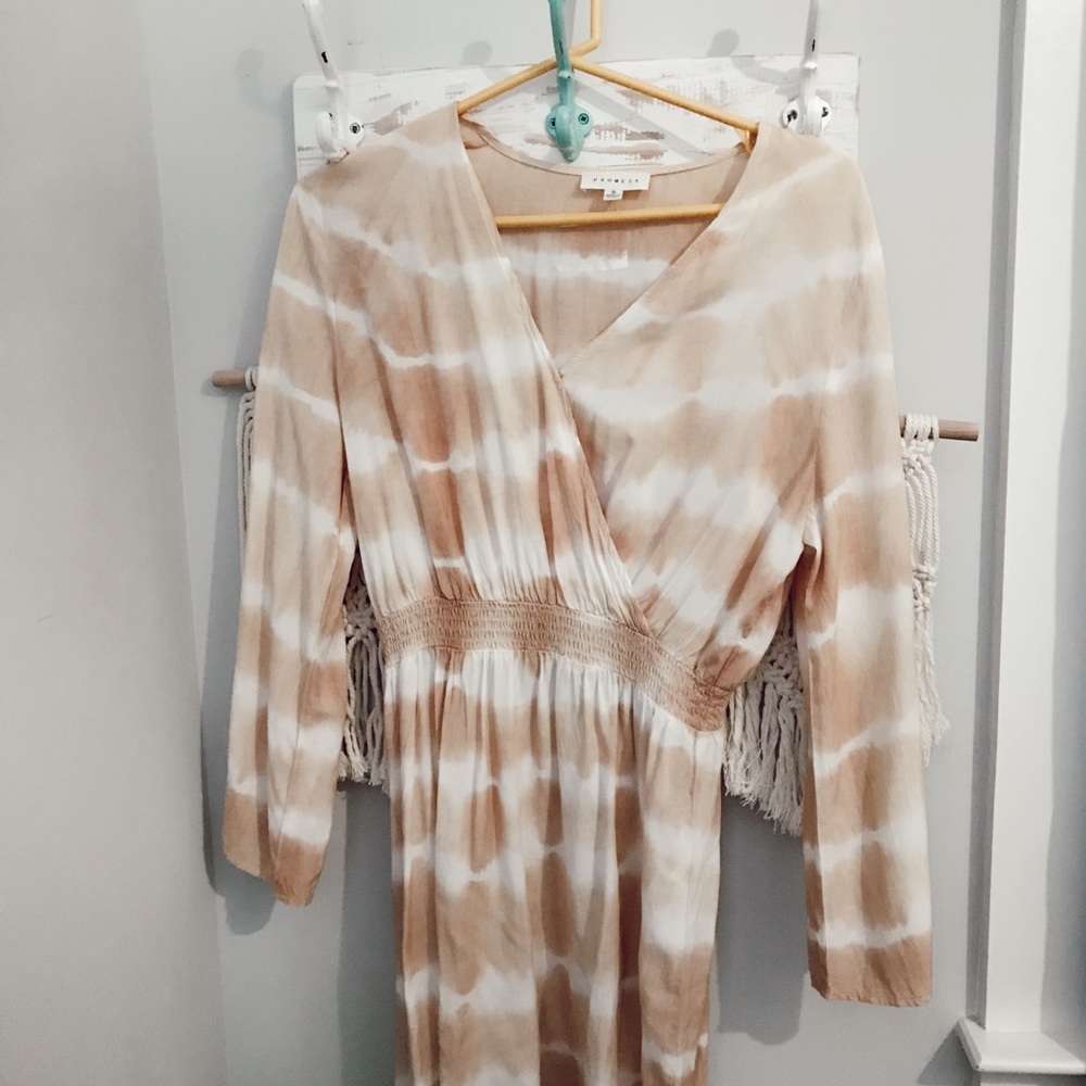 Cream and white Long sleeve tie dye dress
